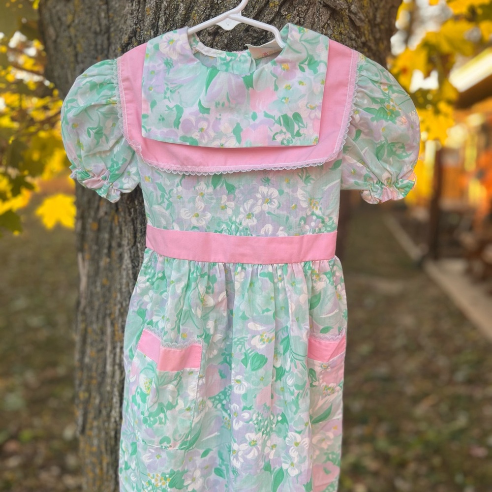 Vintage Claire Bell Floral Dress